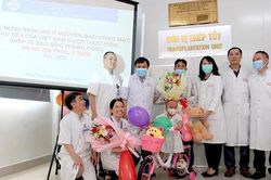 Bệnh nhi đầu tiên tại Việt Nam mắc u nguyên bào võng mạc được chữa khỏi nhờ ghép tế bào gốc