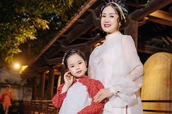 Á hậu nhí 9 tuổi tự tin trình diễn với Hoa hậu Ngọc Hân, NSND Thu Hà