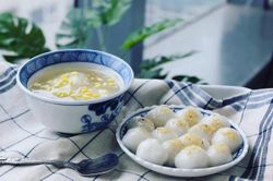 Cách làm bánh trôi, bánh chay đơn giản nhất cho Tết Hàn thực