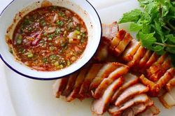 Làm thêm bước này thịt lợn rán giòn tan thơm ngon đậm đà, ai cũng gật gù khen khéo