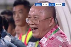 Mỉa mai chuyện Quảng Ninh thua Hà Nội FC, bầu Đức lại hay và đúng?