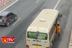 'Bến xe di động' ở đường Vành đai 3 trên cao