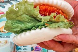 Lập team thử gần 50 món ngon tại mini Bao