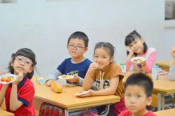 Cách làm bánh trôi bánh chay ngũ sắc bắt mắt trong ngày Tết Hàn thực