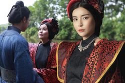 'Hoạn Thư' Cao Thái Hà chia sẻ đầy tâm trạng sau phim 'Kiều', sao Việt động viên hết lời