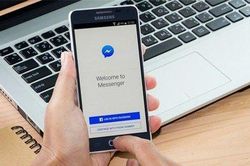 Mẹo tìm tin nhắn cũ trên Facebook không cần kéo chuột mỏi tay