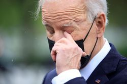 Ông Biden khóc sau khi thông báo rút quân khỏi Afghanistan