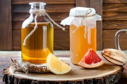 5 loại trà thảo mộc giúp làm sáng da