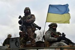 Ukraine bắt đầu tập trận quy mô lớn gần Crimea