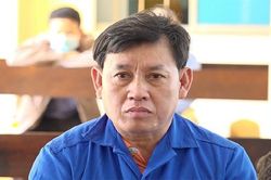 Lãnh án 44 năm tù vì lừa mua sà lan rồi cắt bán phế liệu