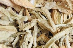Dọc mùng sấy khô thành đặc sản, giá cao 300.000 đồng/kg