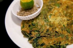 Chớ cho luôn ngải cứu vào trứng, thêm 1 bước món rán ngon lại ít đắng