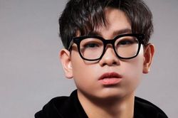 Lộ chân dung mẹ rich kid 'chi 100 triệu để ngồi kế Ngọc Trinh', dân mạng trầm trồ vì độ sang chảnh