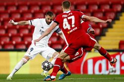 Kết quả Champions League: Cầm hòa Liverpool, Real Madrid vào bán kết
