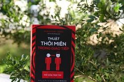 'Thuật Thôi Miên Trong Giao Tiếp': Bí quyết giúp bạn trở nên dễ gần trong mắt người khác