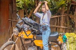 Cô giáo tiểu học đam mê đi phượt