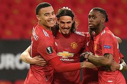 MU 2-0 Granada (chung cuộc 4-0): Cavani lại ghi bàn, MU nhẹ nhàng vào bán kết cúp C2