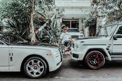 Biệt thự 'chật không có chỗ để Rolls Royce' của đại gia Minh Nhựa