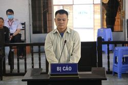 Anh đánh em trai bất tỉnh rồi để giữa đường cho xe cán