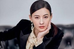 Vừa khoe khối bất động sản hơn 700 tỷ đồng, Trương Bá Chi tiếp tục bỏ túi gần 200 tỷ đồng chỉ nhờ tham gia game show trong vài tháng
