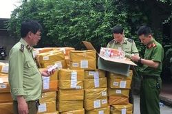 Thu giữ gần 14 nghìn lọ tinh dầu thuốc lá điện tử trị giá hàng tỷ đồng