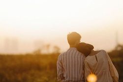 Nếu tình yêu là một vườn hoa, thì vườn hoa ấy cũng cần không khí để thở