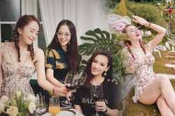 Quỳnh Nga 'lên đồ' lạc quẻ giữa hội bạn sành điệu, ngờ đâu giấu tiệt tuổi thật U40