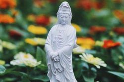 Vô tình làm hư tượng Bồ-tát có phạm tội nghịch?
