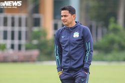 HLV Kiatisak: Người Thái cũng chờ xem đại chiến HAGL vs Hà Nội FC