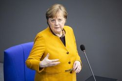 Thủ tướng Đức Angela Merkel đã tiêm vắc xin AstraZeneca ngừa COVID-19