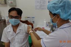 TP.HCM khẩn trương tiêm vắc xin phòng COVID-19 đợt 2 cho 3 nhóm đối tượng