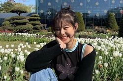 Xử lý rắc rối liên quan đến Jennie quá chậm chạp, YG bị fan và truyền thông la ó