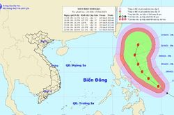 Siêu bão Surigae mạnh cấp 17 gần biển Đông