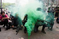 Tình hình Myanmar: Bạo lực tiếp diễn, cả binh sĩ và dân thường đều thương vong