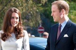 Xuất hiện cùng nhau suốt nhưng William - Kate gần như không bao giờ nắm tay, tại sao vậy?