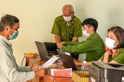 Tăng ca để về đích sớm