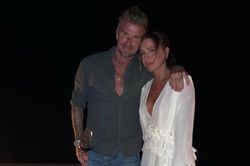 Victoria Beckham hạnh phúc bên chồng trong ngày sinh nhật tuổi 47