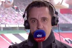 Neville đòi trừ điểm Big 6, Sir Alex 'kinh tởm' Super League