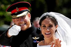 Chuyện tình của Meghan và Harry 'sẽ không kết thúc có hậu'