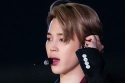 Sốc: Quần áo của Jimin BTS bị bán khi còn nguyên mùi cơ thể