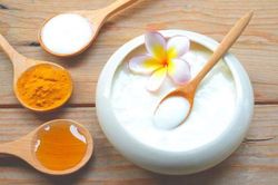 Cách uống tinh bột nghệ 'chuẩn dáng' đẹp da, cân nặng giảm 'vù vù'