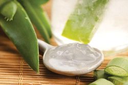 6 công thức giúp da cổ trắng mịn cực nhanh