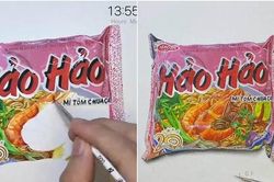 Bất ngờ với bức tranh vẽ gói mì y như thật khiến cư dân mạng ngỡ ngàng