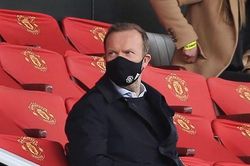 Phó chủ tịch Ed Woodward từ chức, M.U rút lui khỏi siêu giải đấu