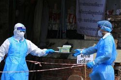 Dịch COVID-19 ở Campuchia chuyển biến tích cực, 1,2 triệu người được tiêm phòng