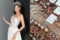 Khánh Vân mang nhiều quần áo, trang sức đi thi Miss Universe