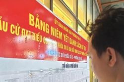 Không dùng tiền lôi kéo, mua chuộc cử tri