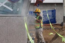 Công nhân tất bật trên công trường metro Bến Thành - Suối Tiên