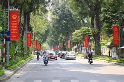 Chùm ảnh: Đường phố Hà Nội ngập tràn không khí của ngày hội toàn dân