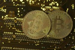 Giá Bitcoin hôm nay 22/4: Bitcoin rơi thẳng đứng, gần 50 tỷ USD bị thổi bay